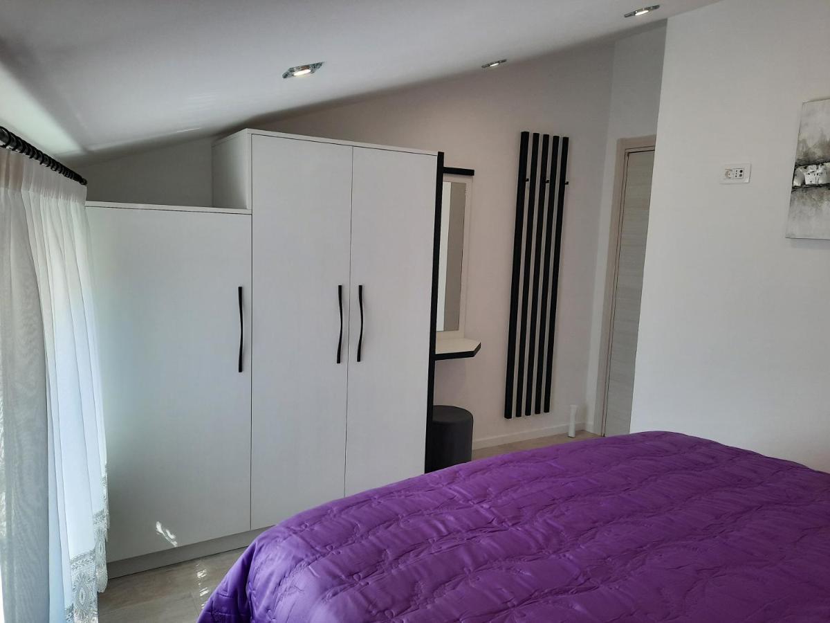 Apartment Alfa *